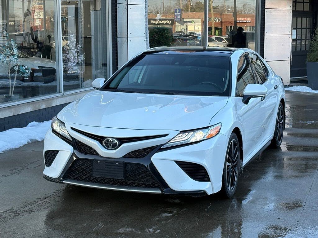 2020 Toyota Camry XSE AWD