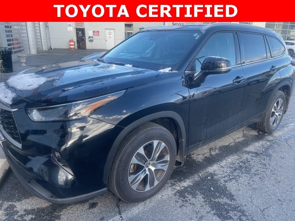2022 Toyota Highlander XLE AWD