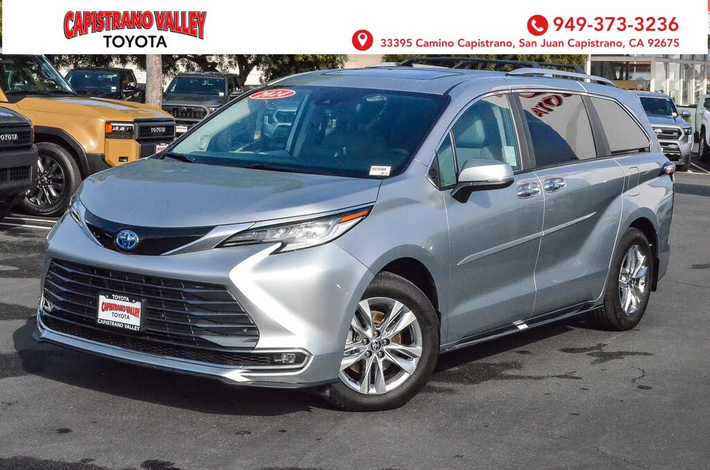 2024 Toyota Sienna Limited 7-Passenger FWD
