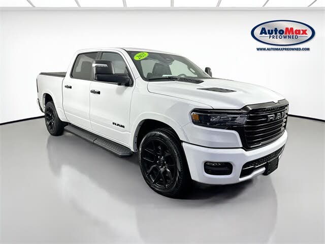 2025 RAM 1500 Laramie Crew Cab 4WD