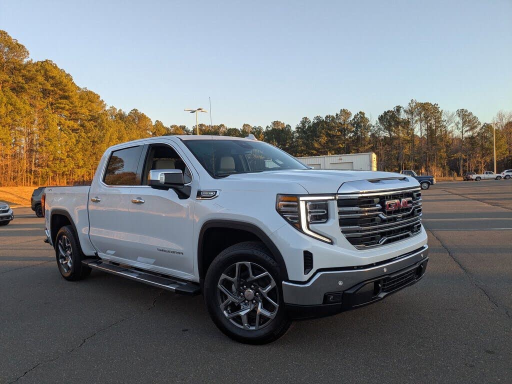 2026 GMC Sierra 1500 SLT Crew Cab 4WD