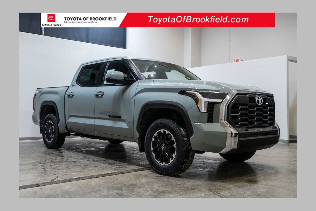 2026 Toyota Tundra SR5 CrewMax Cab 4WD