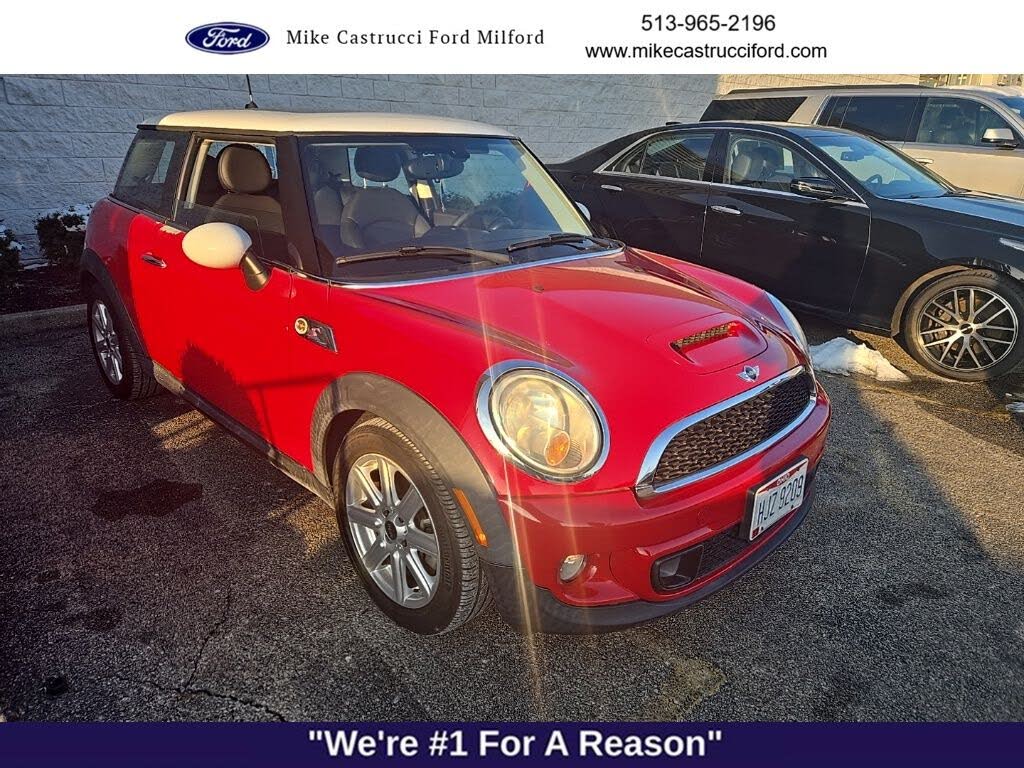 2013 MINI Cooper S Hatchback FWD
