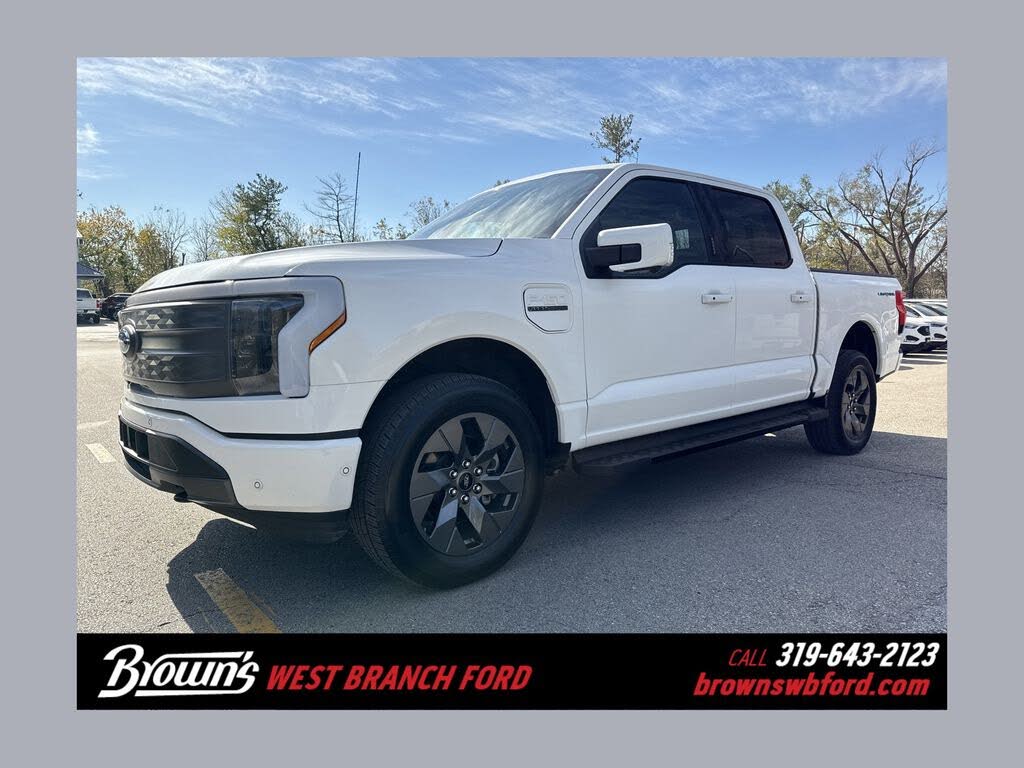 2022 Ford F-150 Lightning Lariat SuperCrew AWD