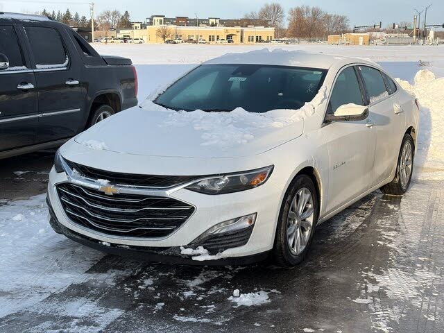 2025 Chevrolet Malibu LT with 1LT FWD