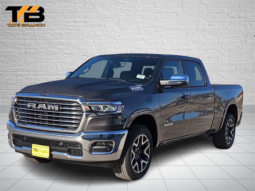 2026 RAM 1500 Laramie Crew Cab 4WD