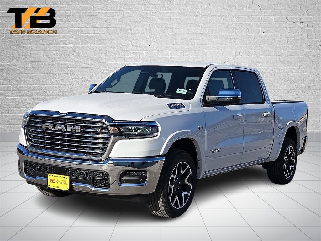2026 RAM 1500 Laramie Crew Cab 4WD
