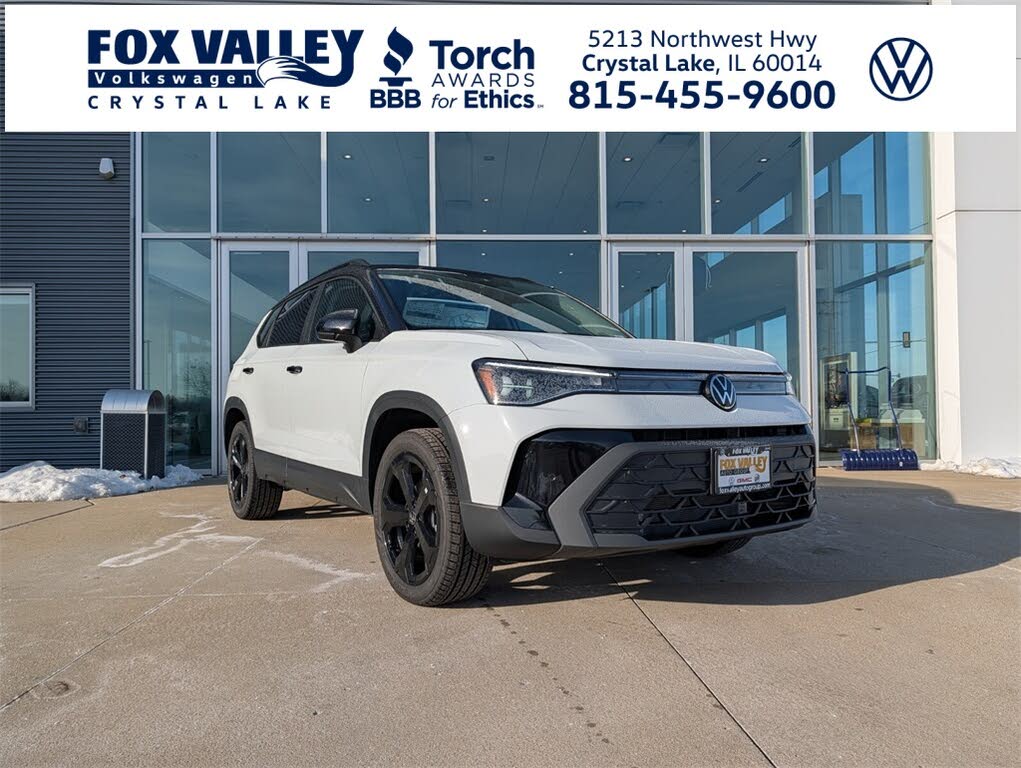 2026 Volkswagen Taos SE Black 4Motion