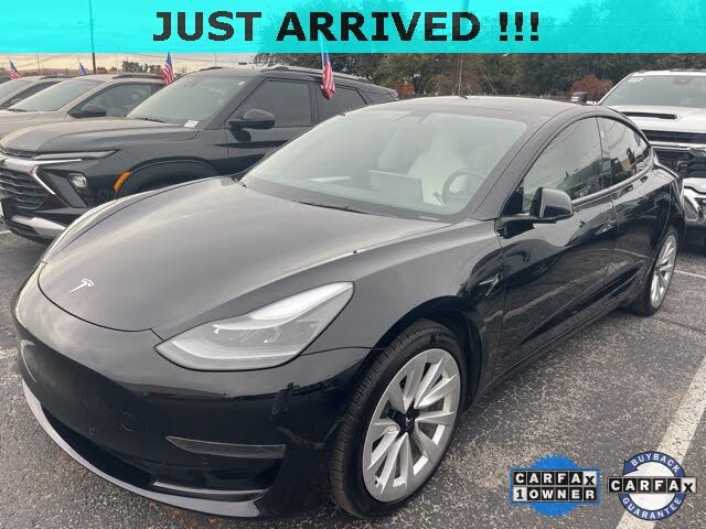 2022 Tesla Model 3 RWD