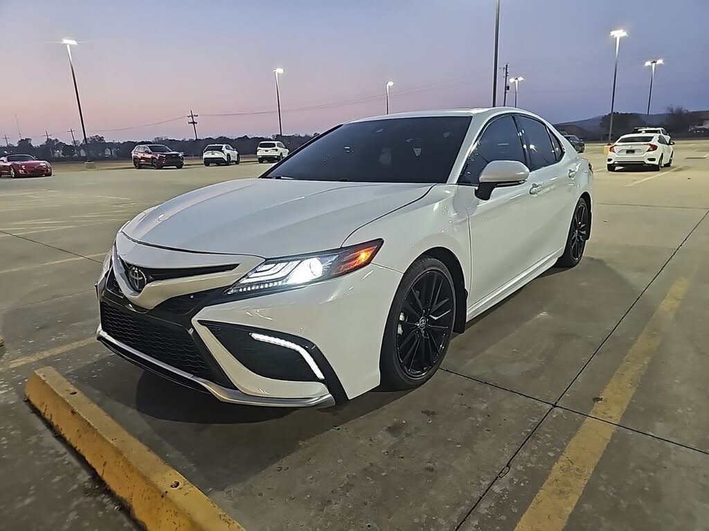 2022 Toyota Camry Hybrid XSE FWD