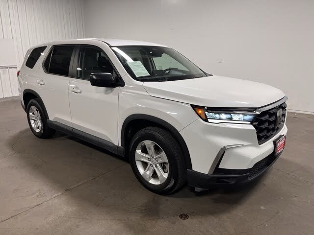 2023 Honda Pilot LX AWD
