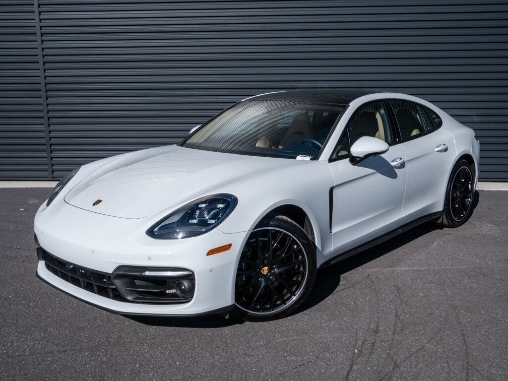2023 Porsche Panamera 4 AWD