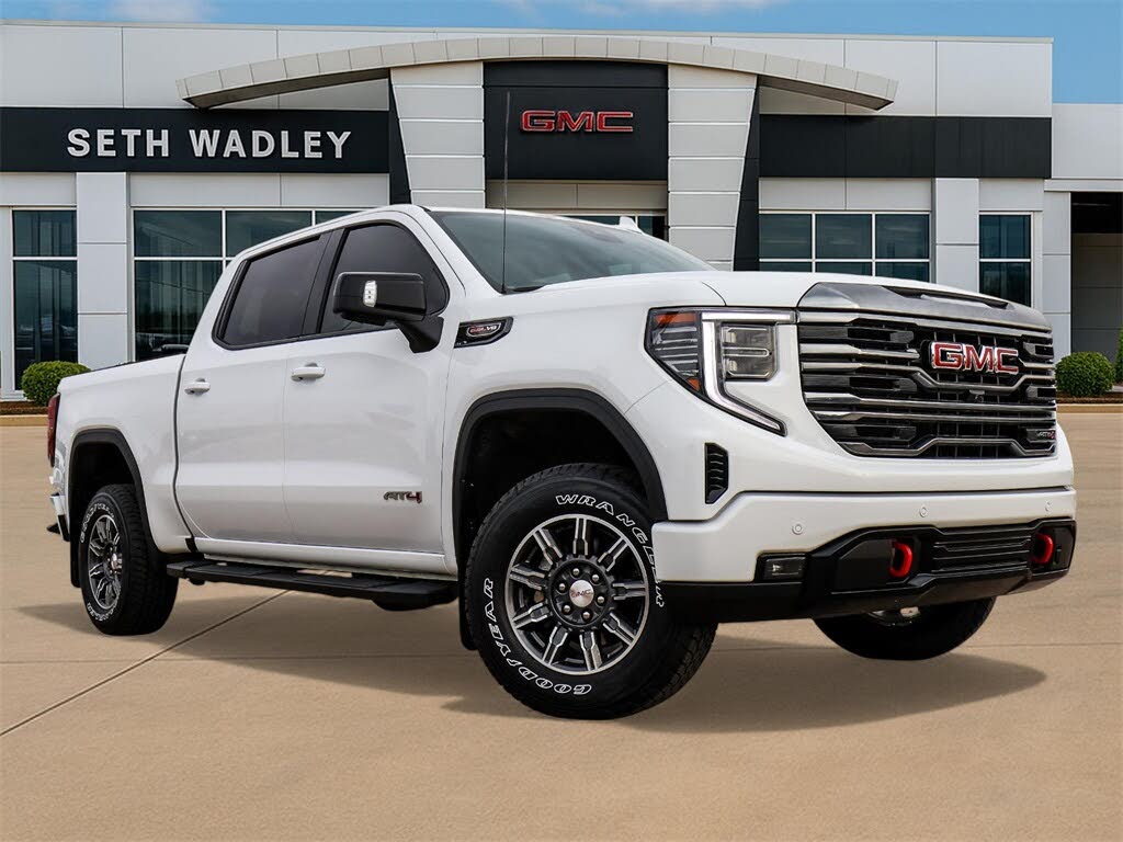 2024 GMC Sierra 1500 AT4 Crew Cab 4WD