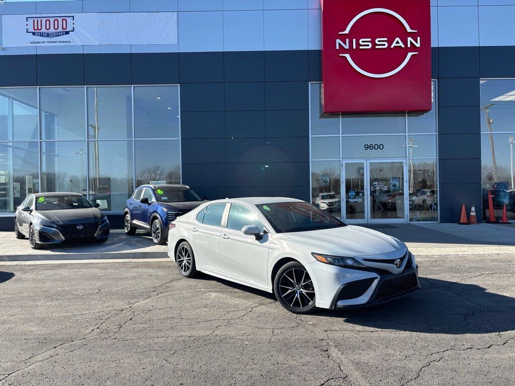 2024 Toyota Camry SE FWD