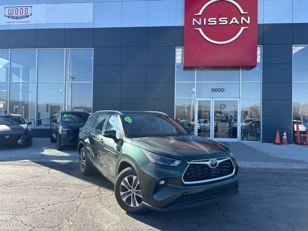 2024 Toyota Highlander XLE FWD