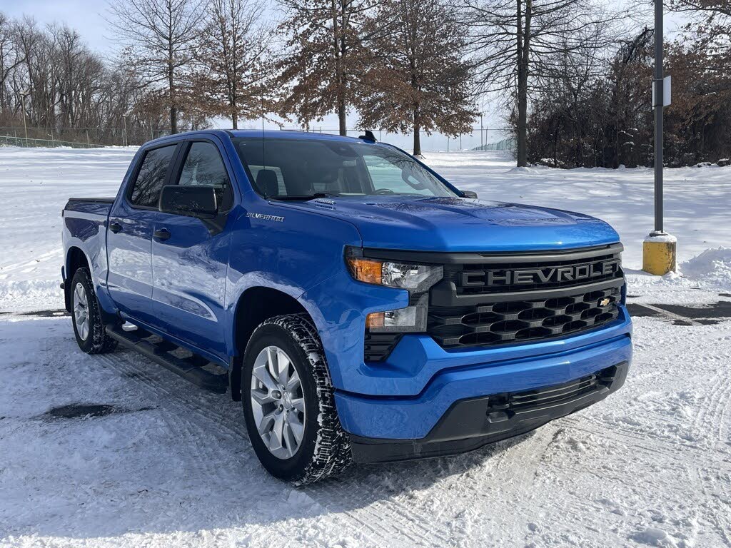2025 Chevrolet Silverado 1500 Custom Crew Cab 4WD