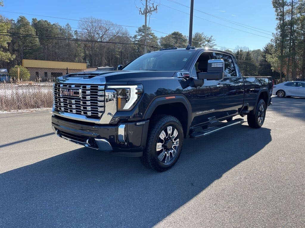 2025 GMC Sierra 3500HD Denali Crew Cab 4WD