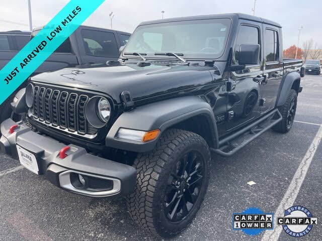 2025 Jeep Gladiator Sport Crew Cab 4WD