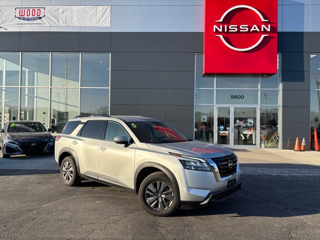 2025 Nissan Pathfinder SV FWD