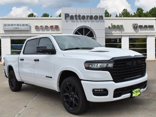 2025 RAM 1500 Laramie Crew Cab 4WD