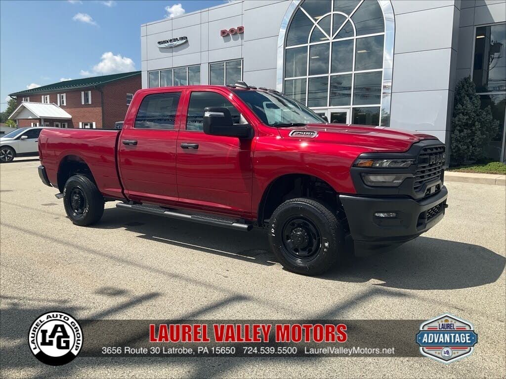 2025 RAM 2500 Tradesman Crew Cab 4WD