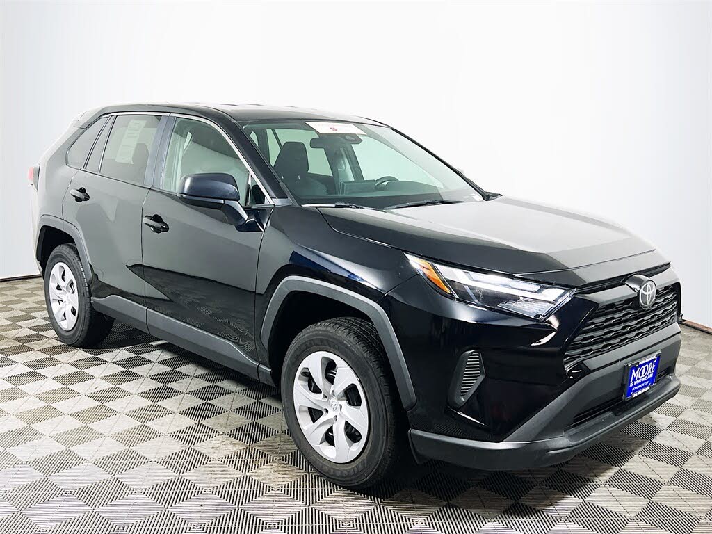 2025 Toyota RAV4 LE AWD