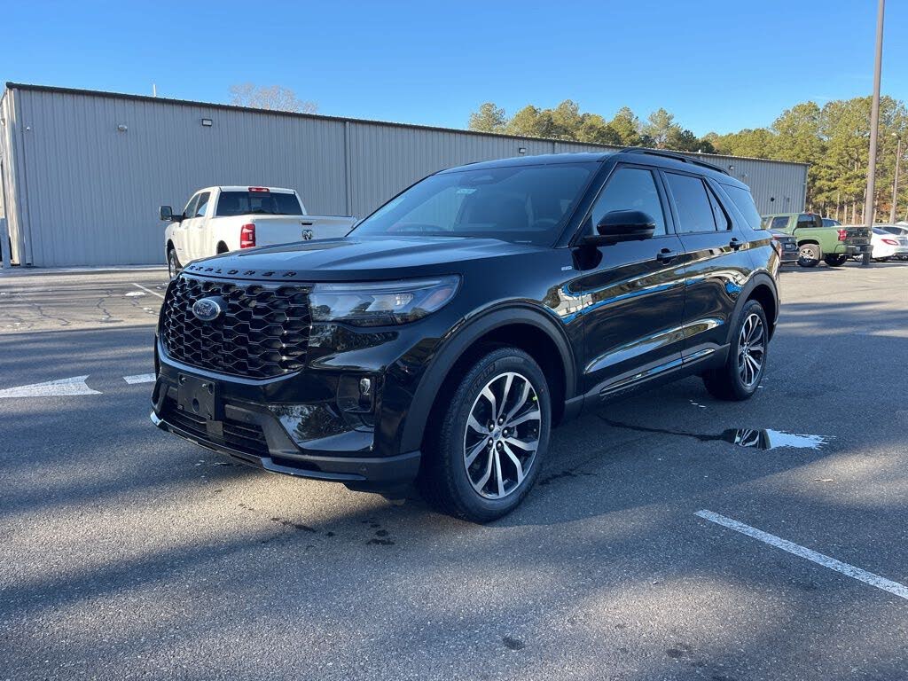 2026 Ford Explorer ST-Line AWD