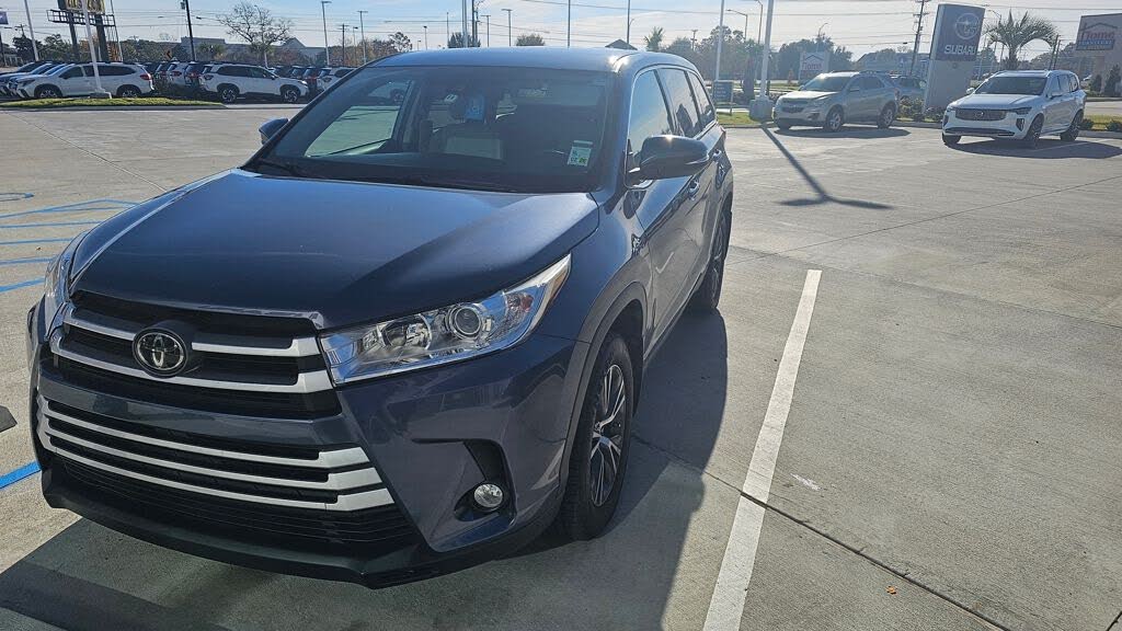 2019 Toyota Highlander LE Plus FWD