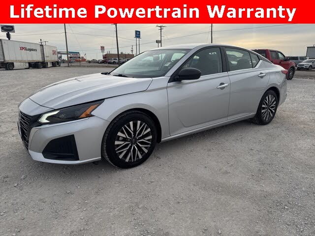 2024 Nissan Altima 2.5 SV FWD