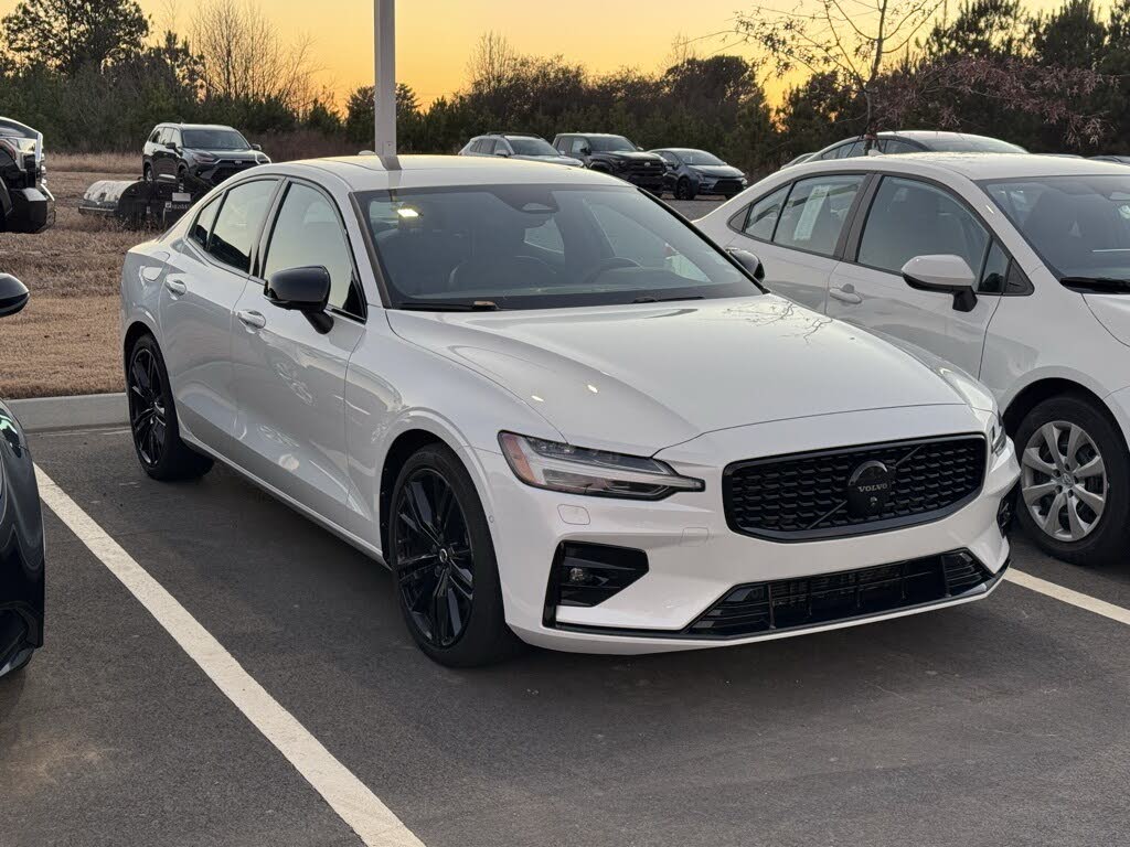 2024 Volvo S60 B5 Plus Black Edition AWD