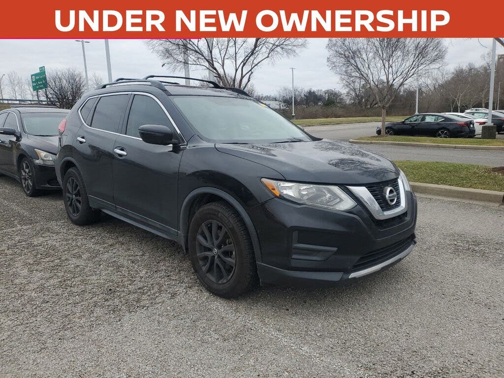 2017 Nissan Rogue SV FWD