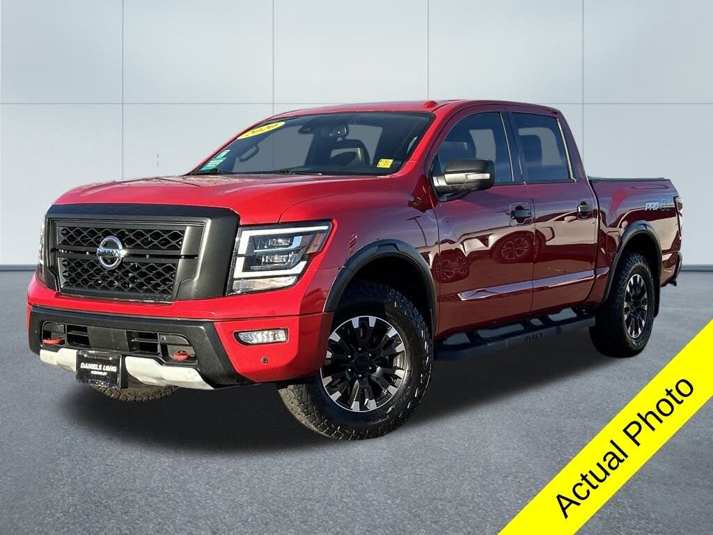 2020 Nissan Titan PRO-4X Crew Cab 4WD