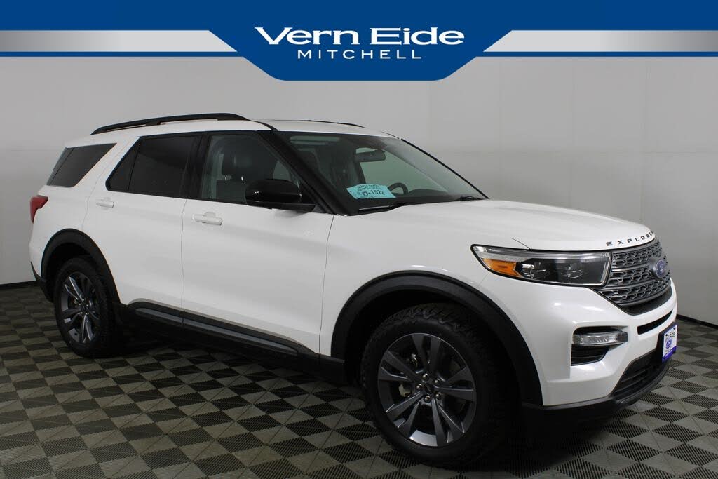 2023 Ford Explorer XLT AWD