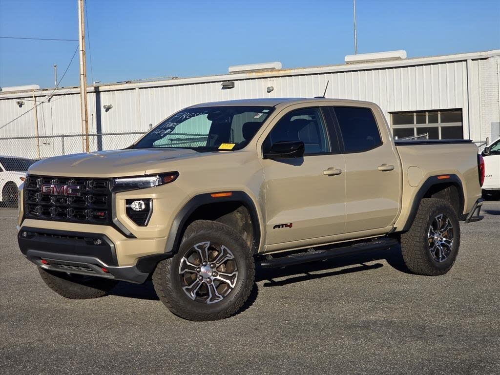 2023 GMC Canyon AT4 Crew Cab 4WD