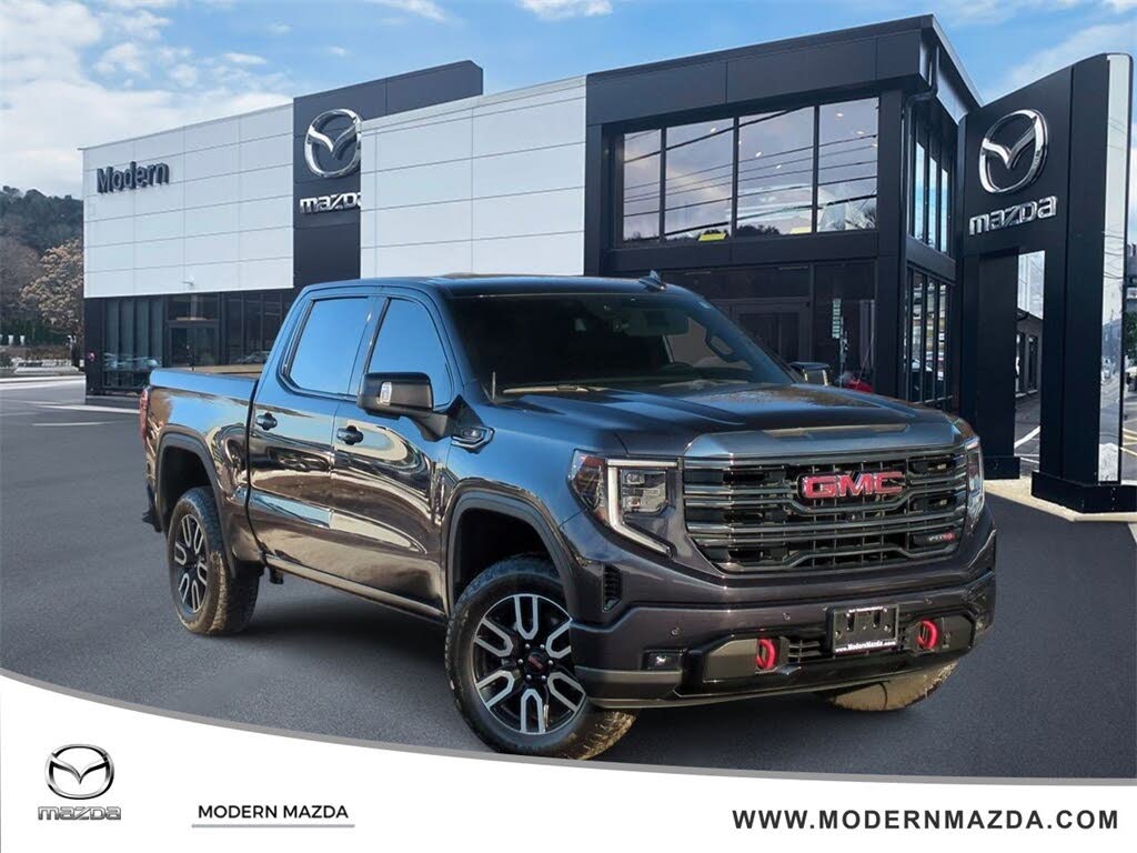 2023 GMC Sierra 1500 AT4 Crew Cab 4WD