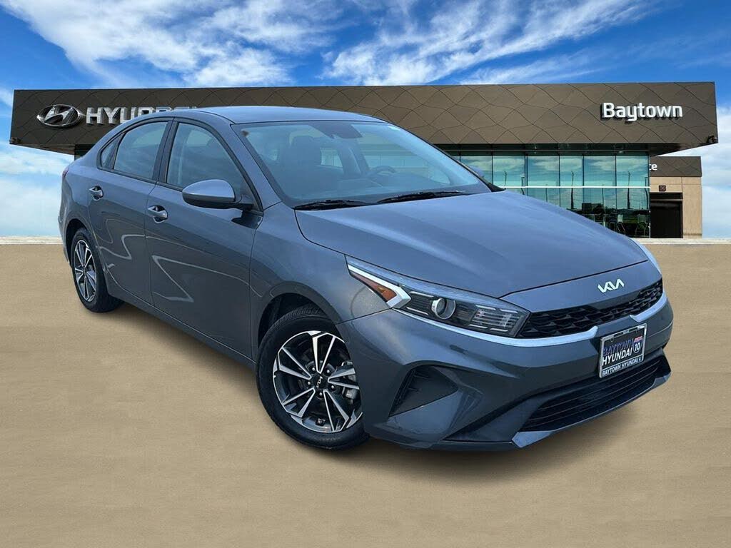2023 Kia Forte LXS FWD