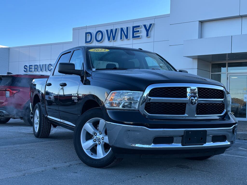 2023 RAM 1500 Classic SLT Crew Cab 4WD