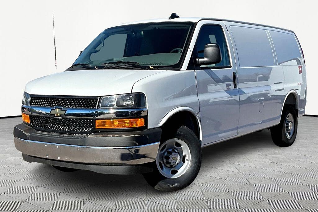 2025 Chevrolet Express Cargo 2500 RWD