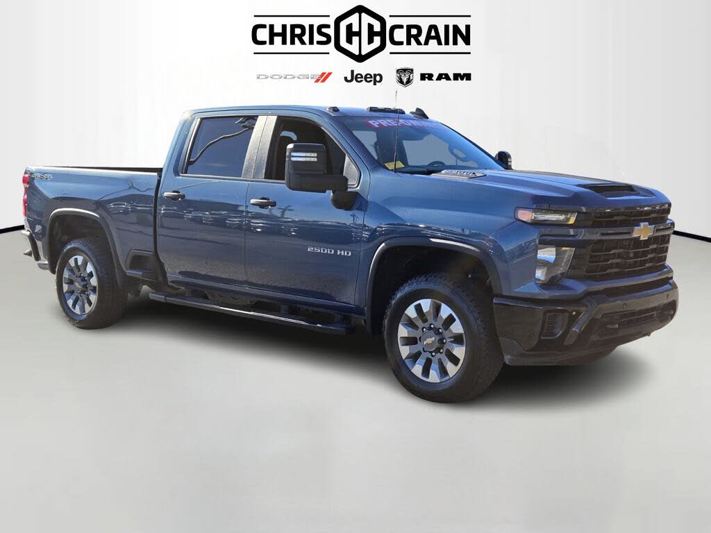 2025 Chevrolet Silverado 2500HD Custom Crew Cab 4WD