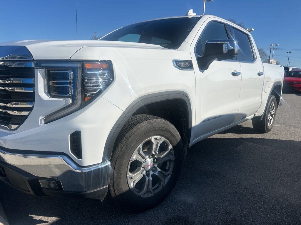 2025 GMC Sierra 1500 SLT Crew Cab 4WD