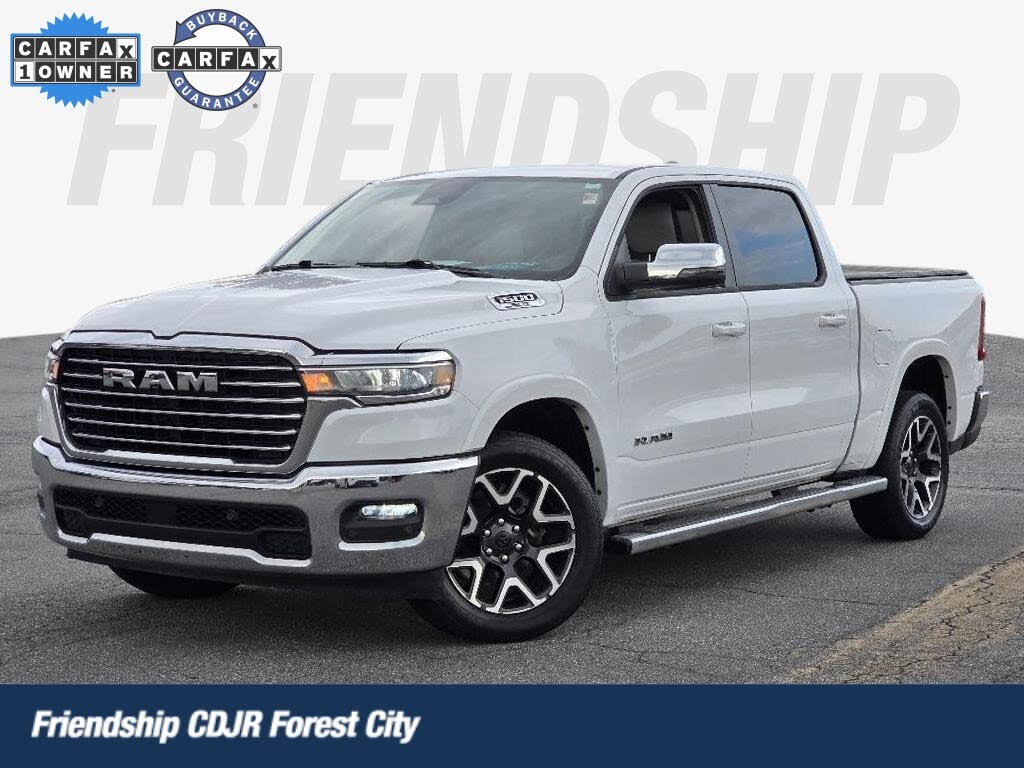 2025 RAM 1500 Laramie Crew Cab 4WD
