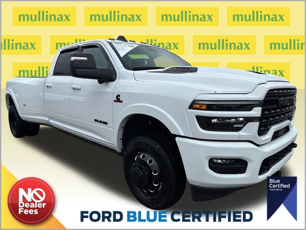 2025 RAM 3500 Limited Crew Cab LB DRW 4WD