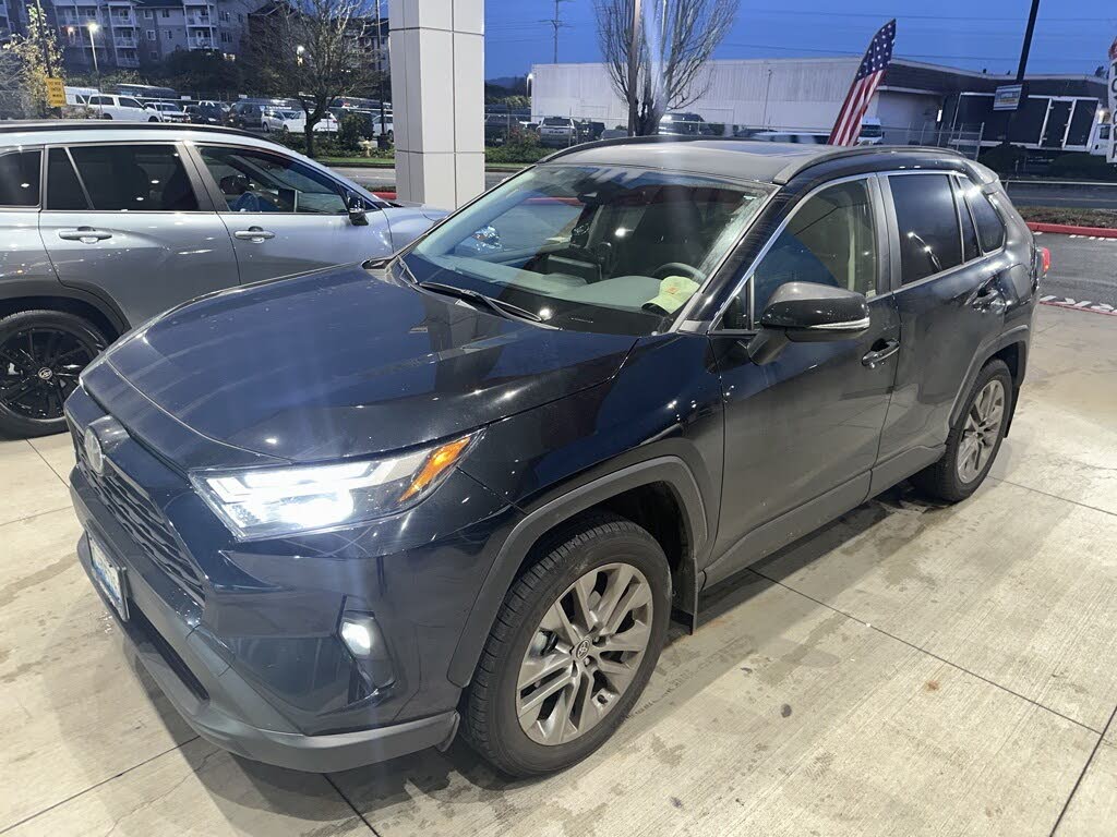 2025 Toyota RAV4 XLE Premium AWD