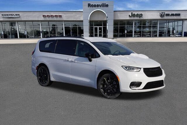 2026 Chrysler Pacifica Select AWD