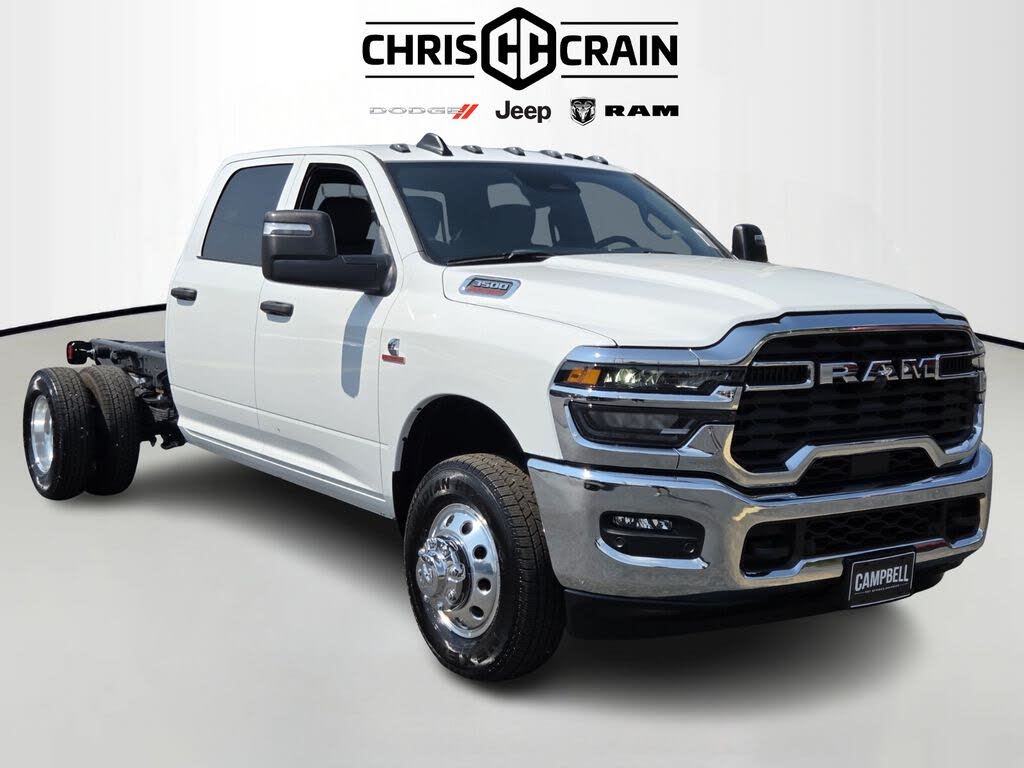 2026 RAM 3500 Chassis Tradesman Crew Cab LB DRW 4WD