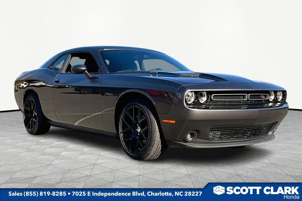 2015 Dodge Challenger R/T Plus RWD