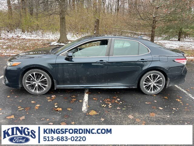 2020 Toyota Camry SE FWD