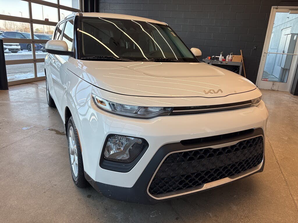 2022 Kia Soul LX FWD