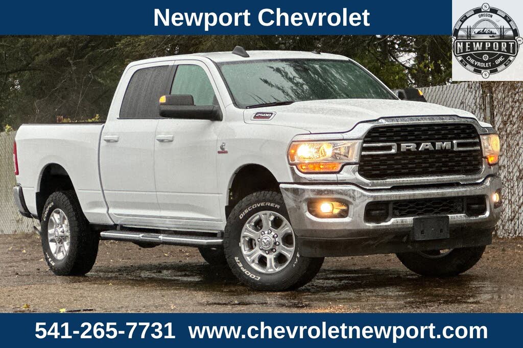 2022 RAM 2500 Big Horn Crew Cab 4WD