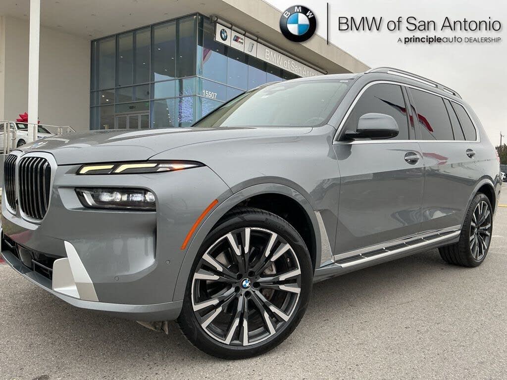 2023 BMW X7 xDrive40i AWD